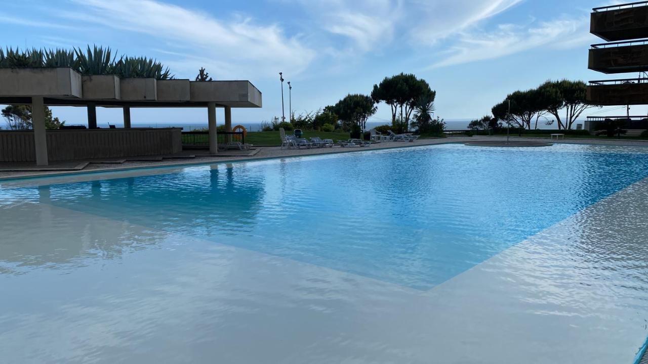 Appartamento Lujoso Ap con piscina frente al mar Cascais Esterno foto