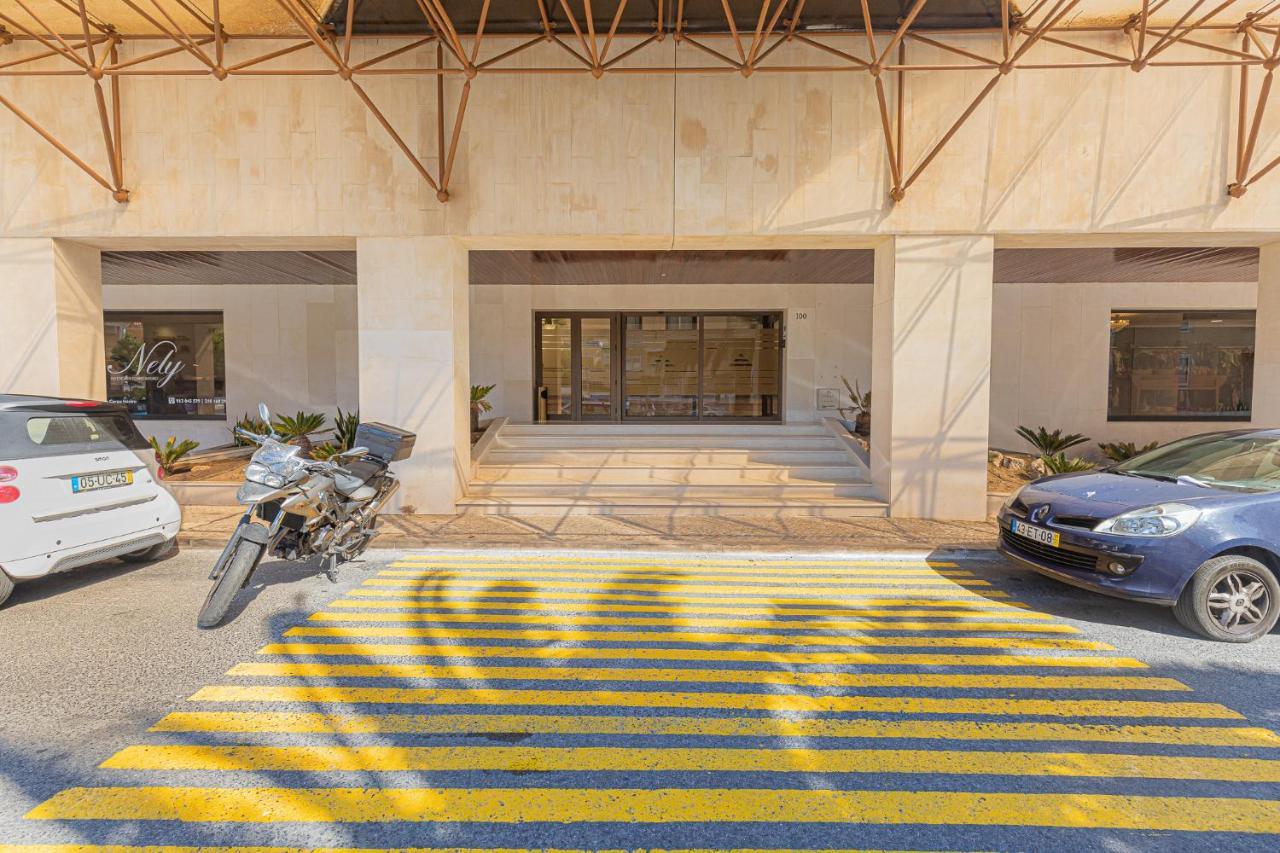 Appartamento Lujoso Ap con piscina frente al mar Cascais Esterno foto